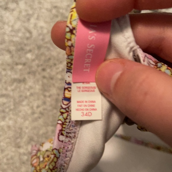 Victoria Secret Bikini - Picture 6 of 8